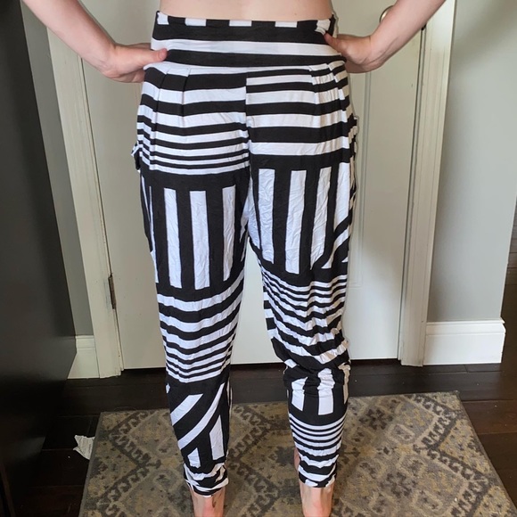 Black hip hop pants - Picture 2 of 2